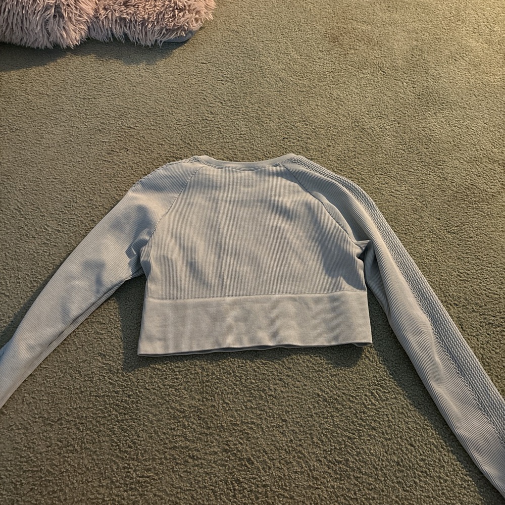 Cropped Long Sleeve